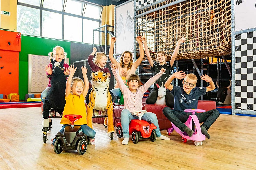 Sommerrodelbahn Indoorspielplatz Scharmützelbob Bad Saarow Für